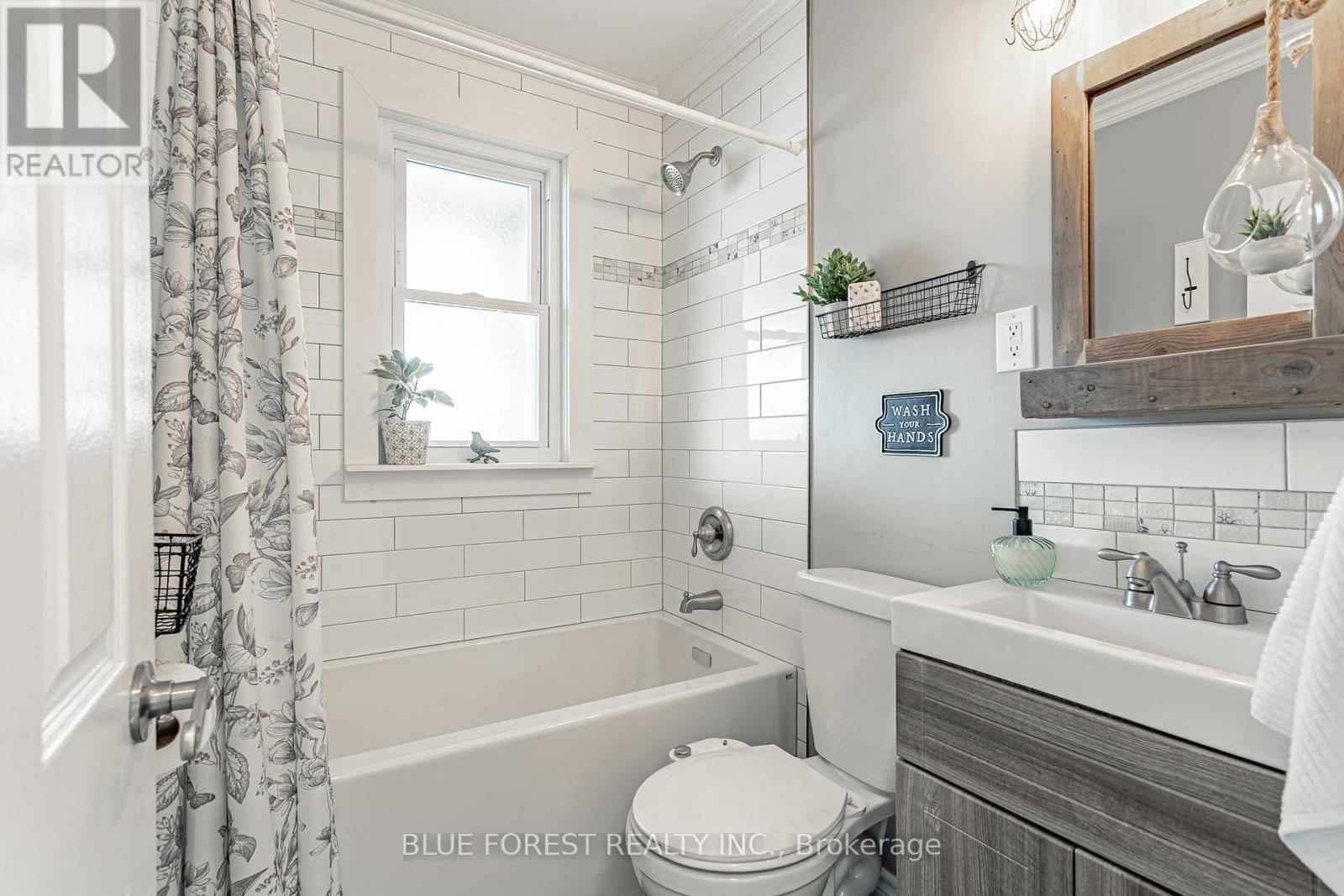 17 Graham Crescent, London East, Ontario  N5W 4L7 - Photo 16 - X12719756