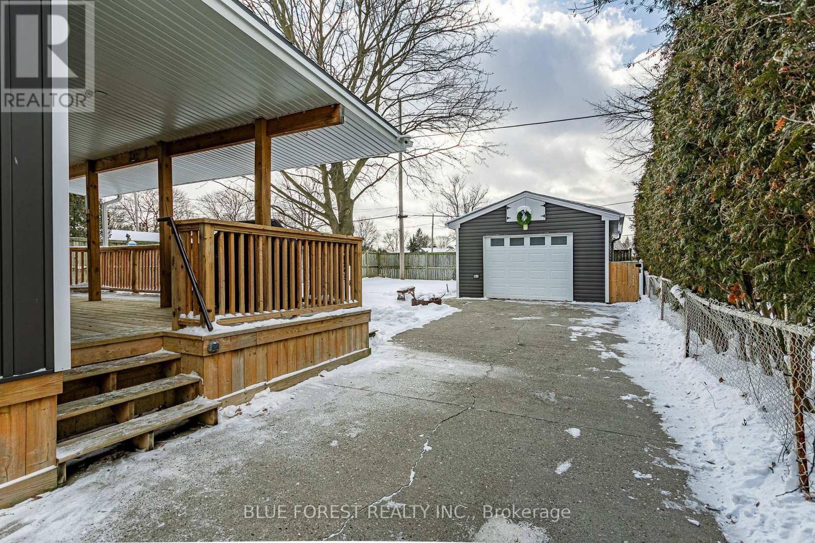 17 Graham Crescent, London East, Ontario  N5W 4L7 - Photo 31 - X12719756