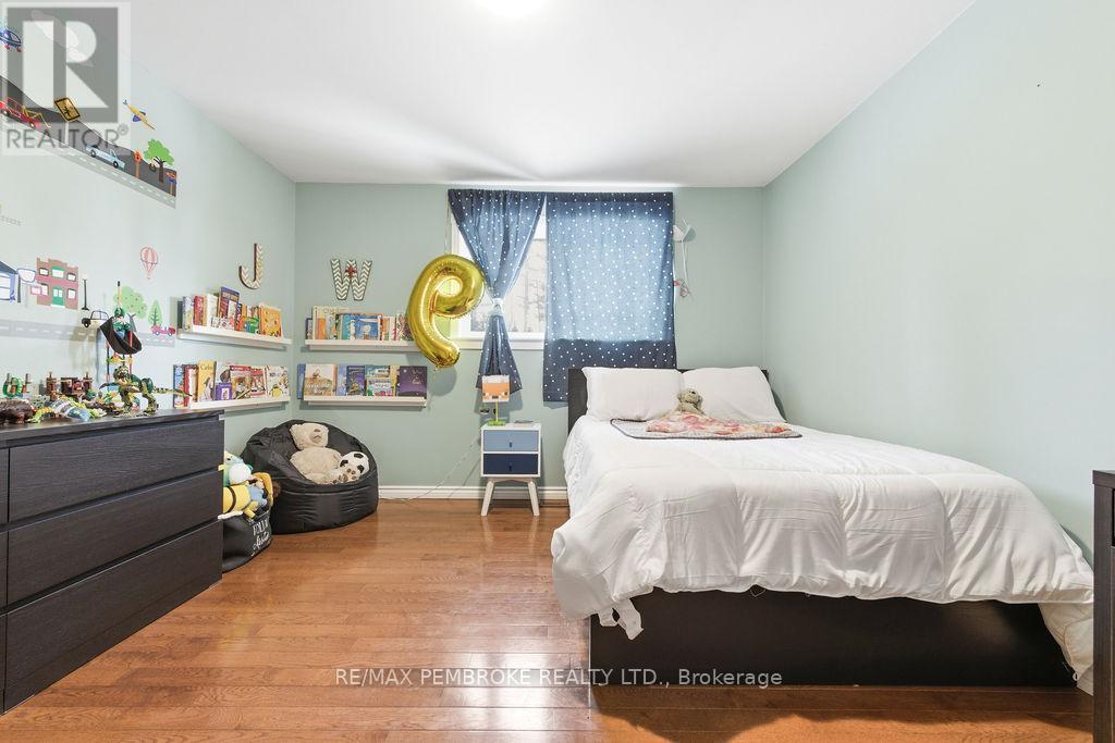 616 Barron Canyon Road, Petawawa, Ontario  K8A 6W7 - Photo 25 - X12719758