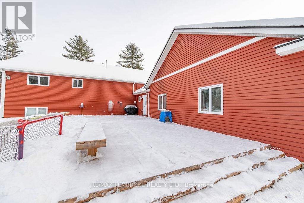 616 Barron Canyon Road, Petawawa, Ontario  K8A 6W7 - Photo 43 - X12719758