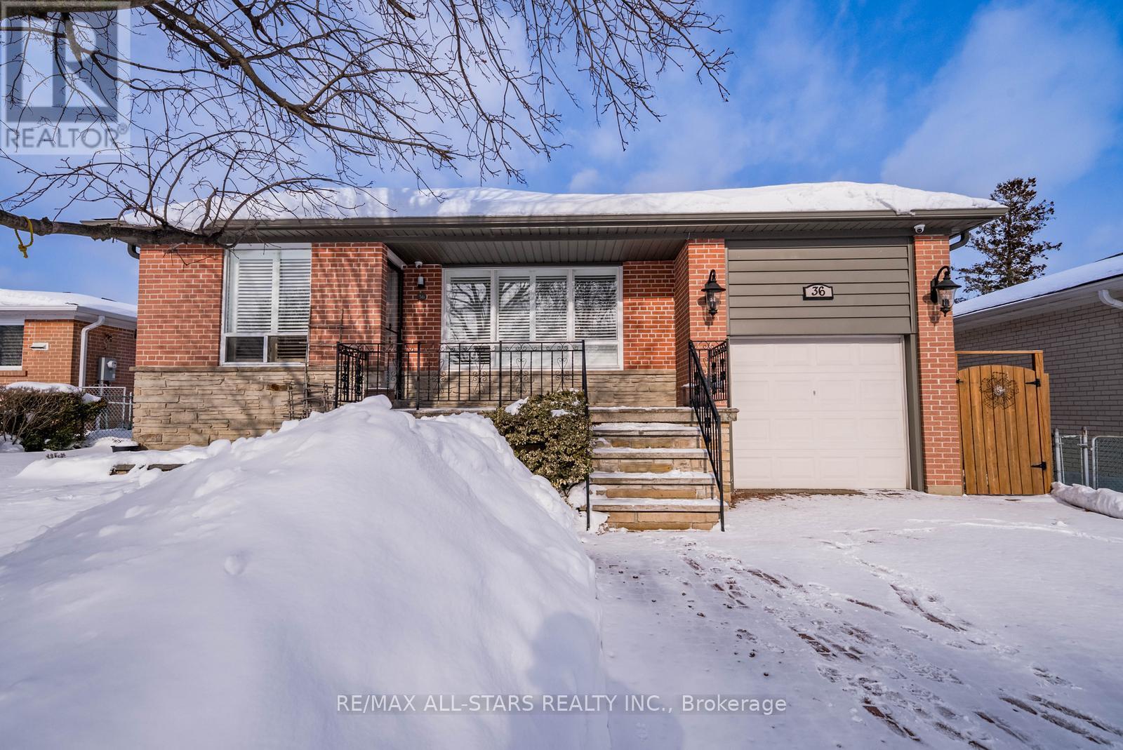36 Midcroft Drive, Toronto, Ontario  M1S 1X2 - Photo 2 - E12719742