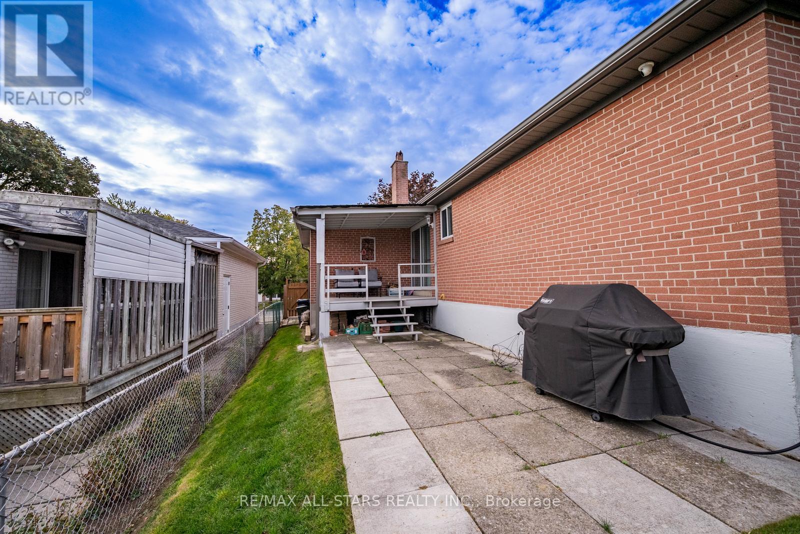 36 Midcroft Drive, Toronto, Ontario  M1S 1X2 - Photo 37 - E12719742