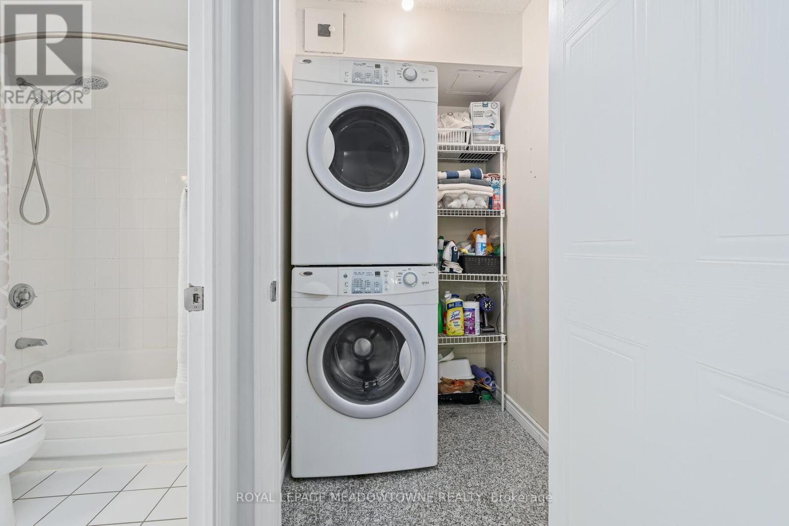 2015 - 135 Hillcrest Avenue, Mississauga, Ontario  L5B 4B1 - Photo 26 - W12719744