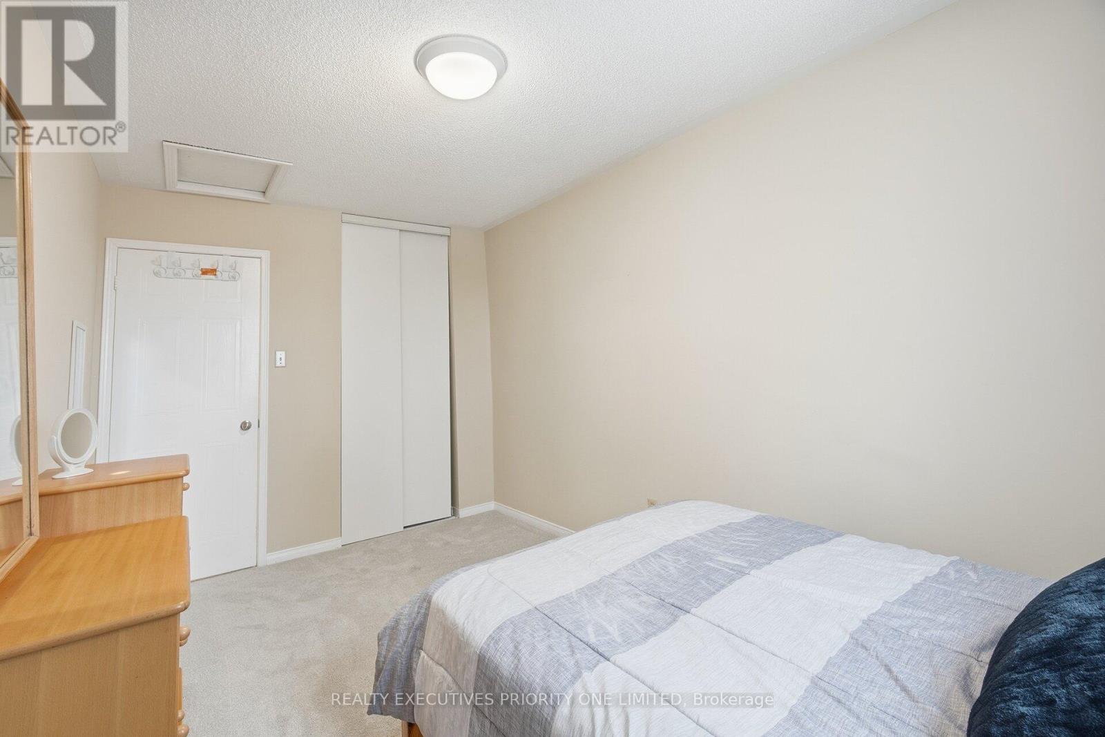 28 Smith Court, Caledon, Ontario  L7E 1R2 - Photo 16 - W12719764