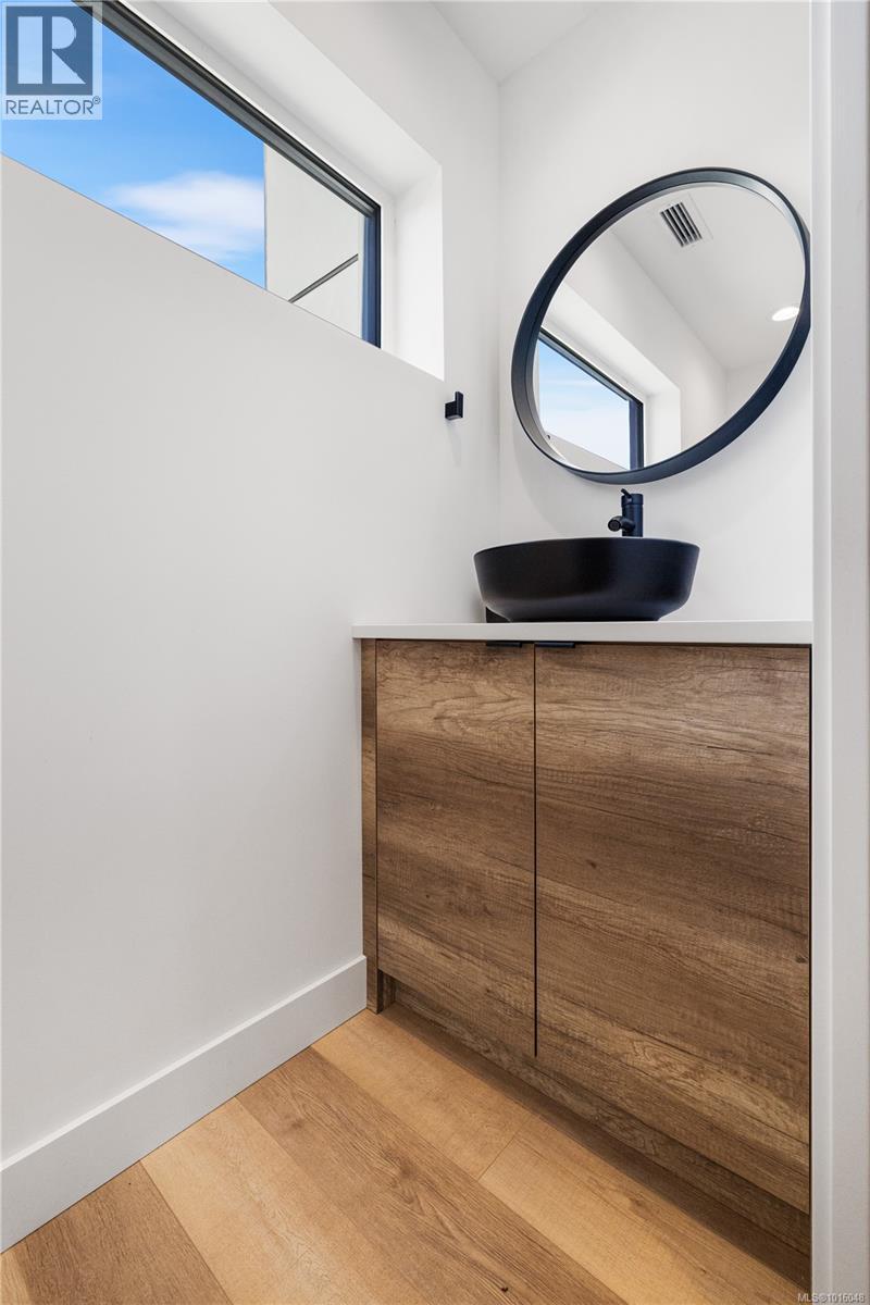 7 3016 Alder St S, Campbell River, British Columbia  V9H 0E5 - Photo 19 - 1016048