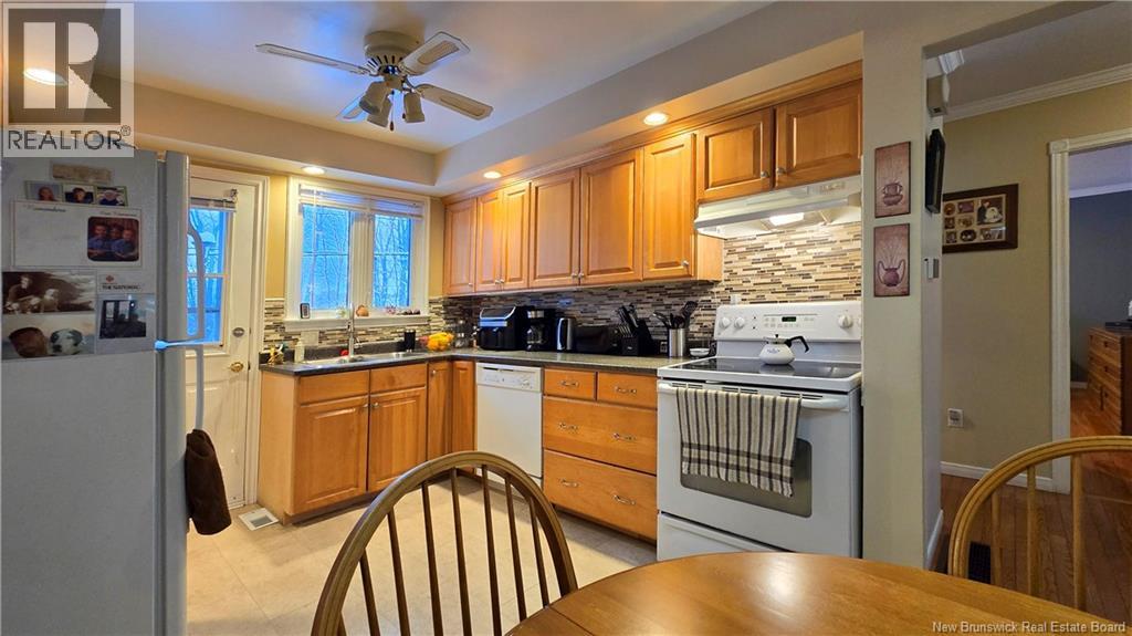 60 Chandler Crescent, Moncton, New Brunswick  E1E 3W7 - Photo 9 - NB132433
