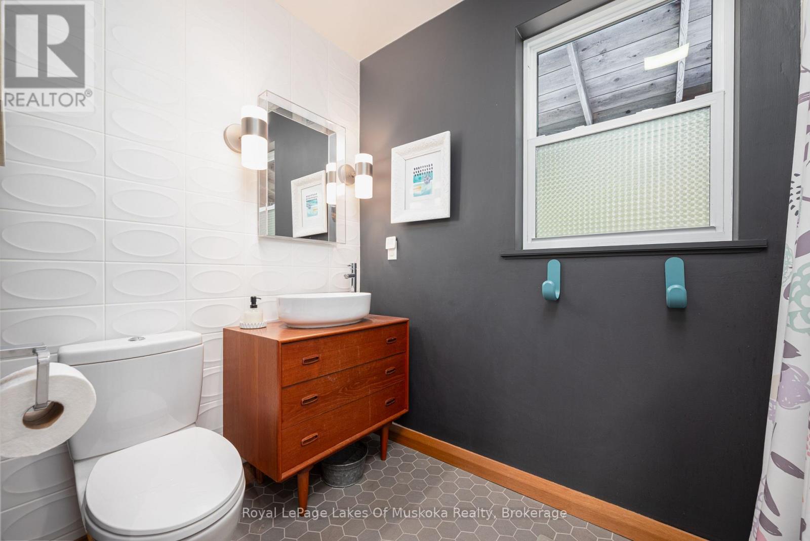 30 Forest Road, Kawartha Lakes, Ontario K0M 1M0 - Photo 36 - X12313104