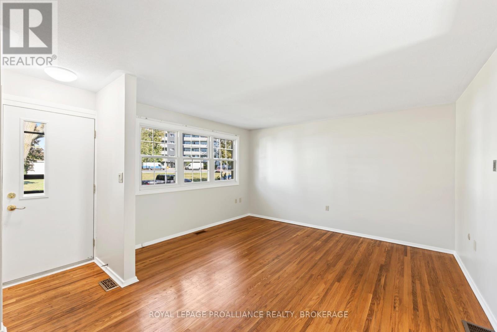 1 - 116 Notch Hill Road, Kingston, Ontario  K7M 2X1 - Photo 12 - X12719776