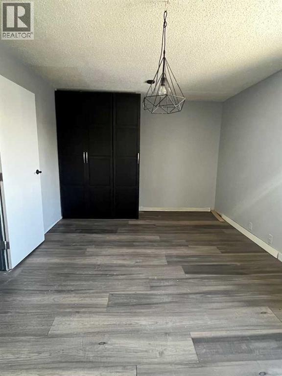 5, 220 Erin Mount Crescent Se, Calgary, Alberta  T2B 2T2 - Photo 5 - A2277712
