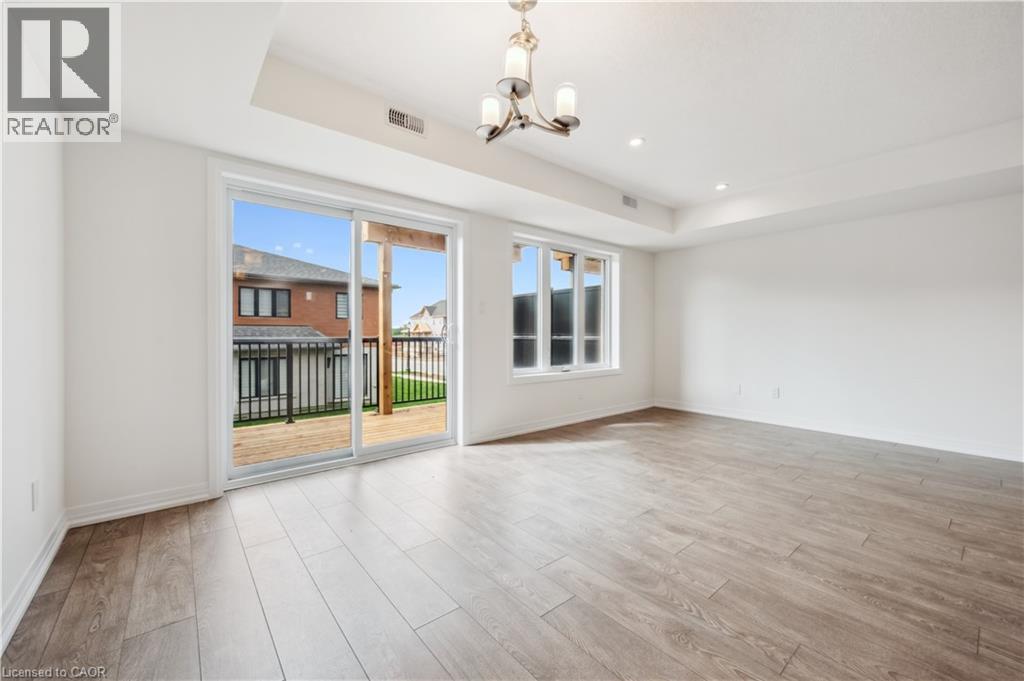 15 Stauffer Woods Trail Unit# B8, Kitchener, Ontario  N2P 2P4 - Photo 6 - 40799916