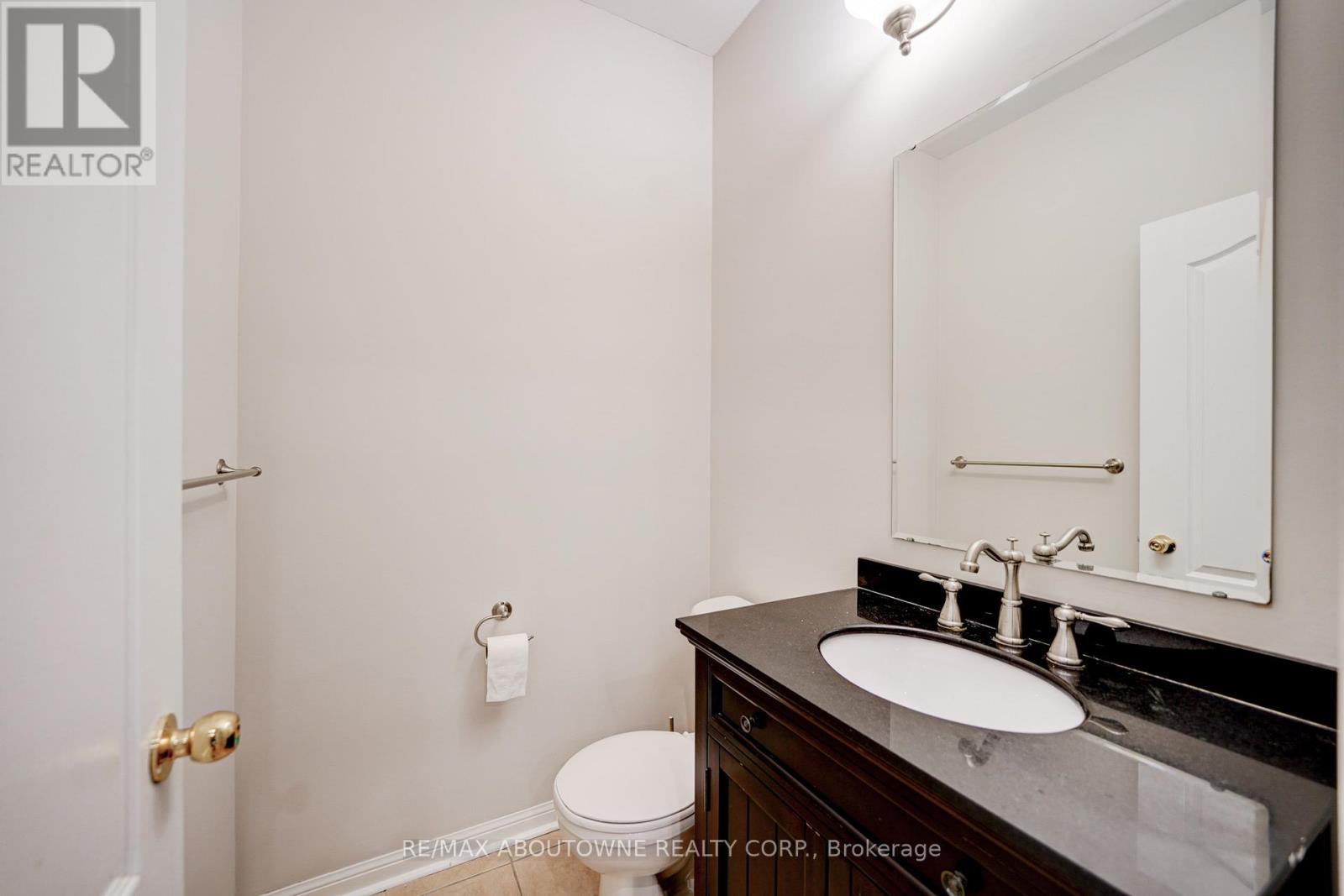 118 Wood Rim Drive, Richmond Hill, Ontario  L4E 4N8 - Photo 15 - N12719778