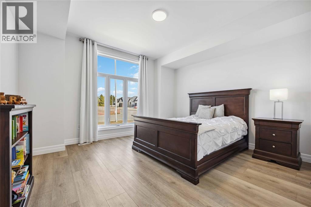 640 Sweetbay Crescent, Sarnia, Ontario  N7S 0B3 - Photo 13 - 26001649