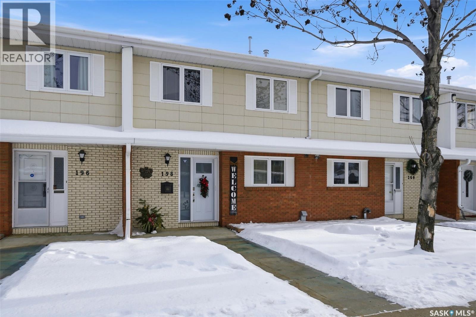 198 Plainsview Drive, Regina, Saskatchewan  S4S 6L2 - Photo 2 - SK027124