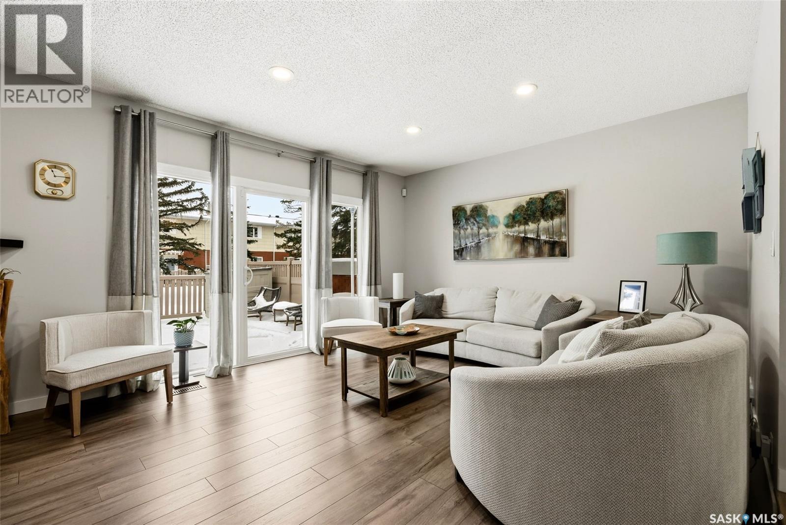 198 Plainsview Drive, Regina, Saskatchewan  S4S 6L2 - Photo 4 - SK027124