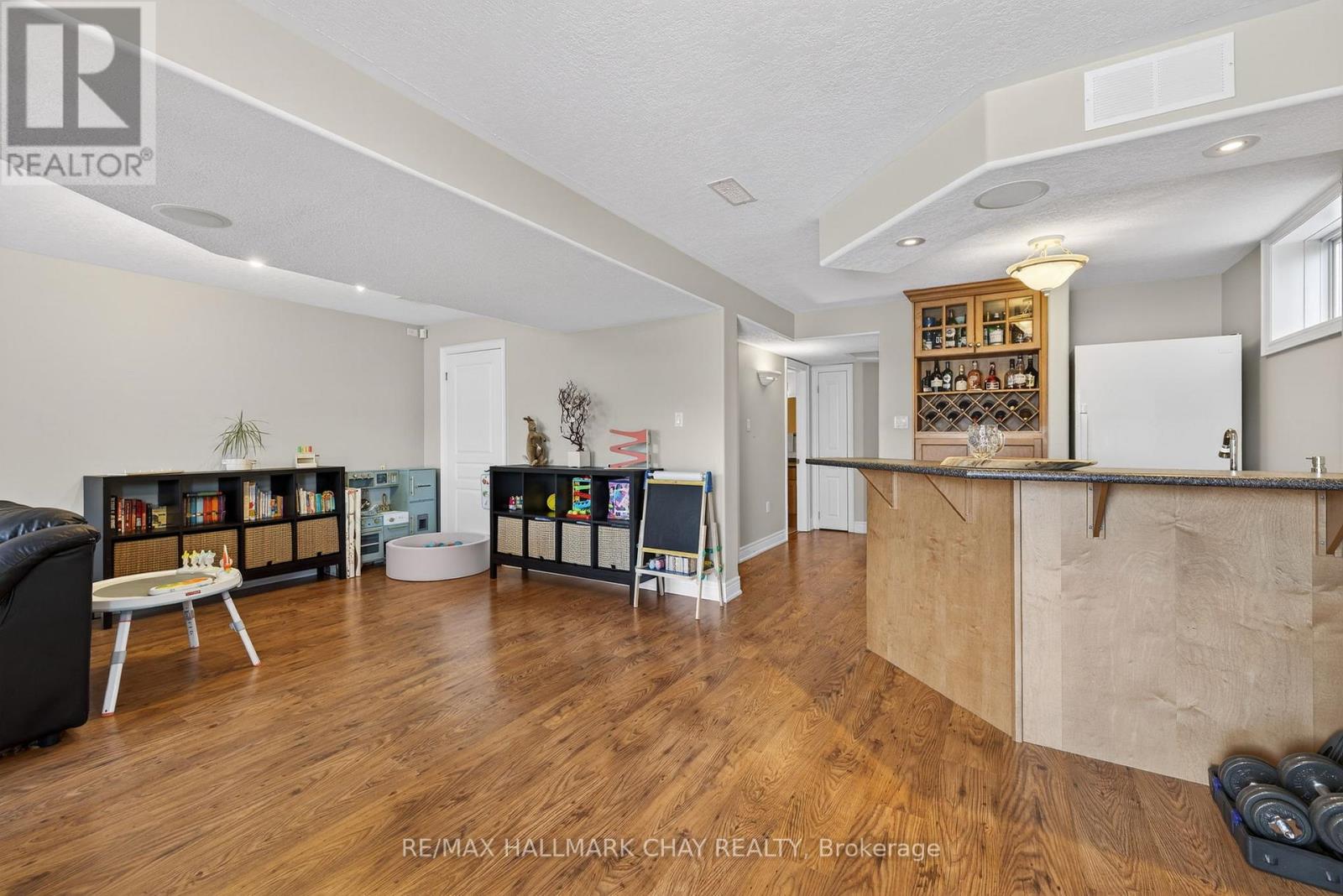 75 Smith Street, Bradford West Gwillimbury, Ontario  L3Z 3E3 - Photo 34 - N12718942