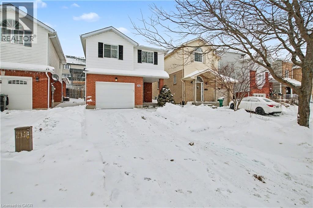 252 KEEWATIN Avenue, Kitchener, Ontario