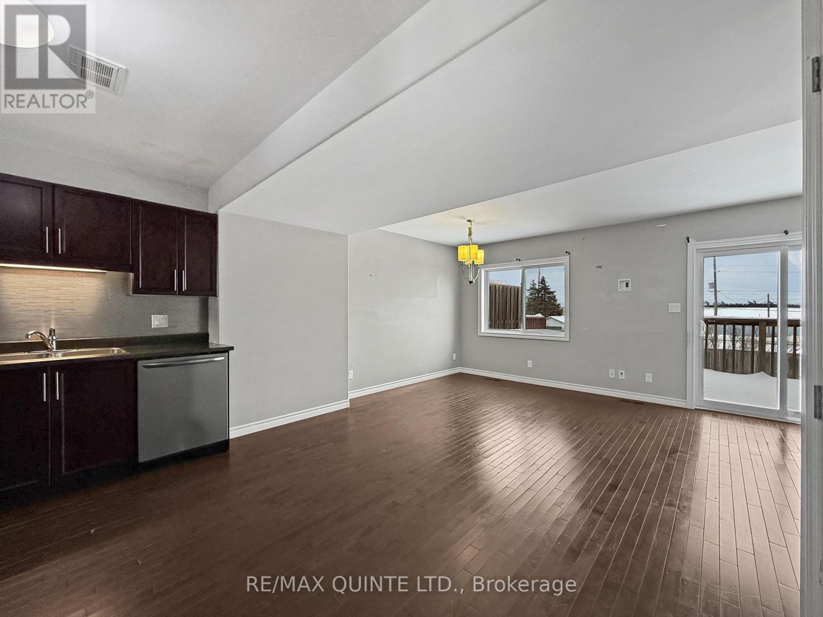 77 Mountain Ash Drive, Belleville, Ontario  K8N 0E3 - Photo 10 - X12719802