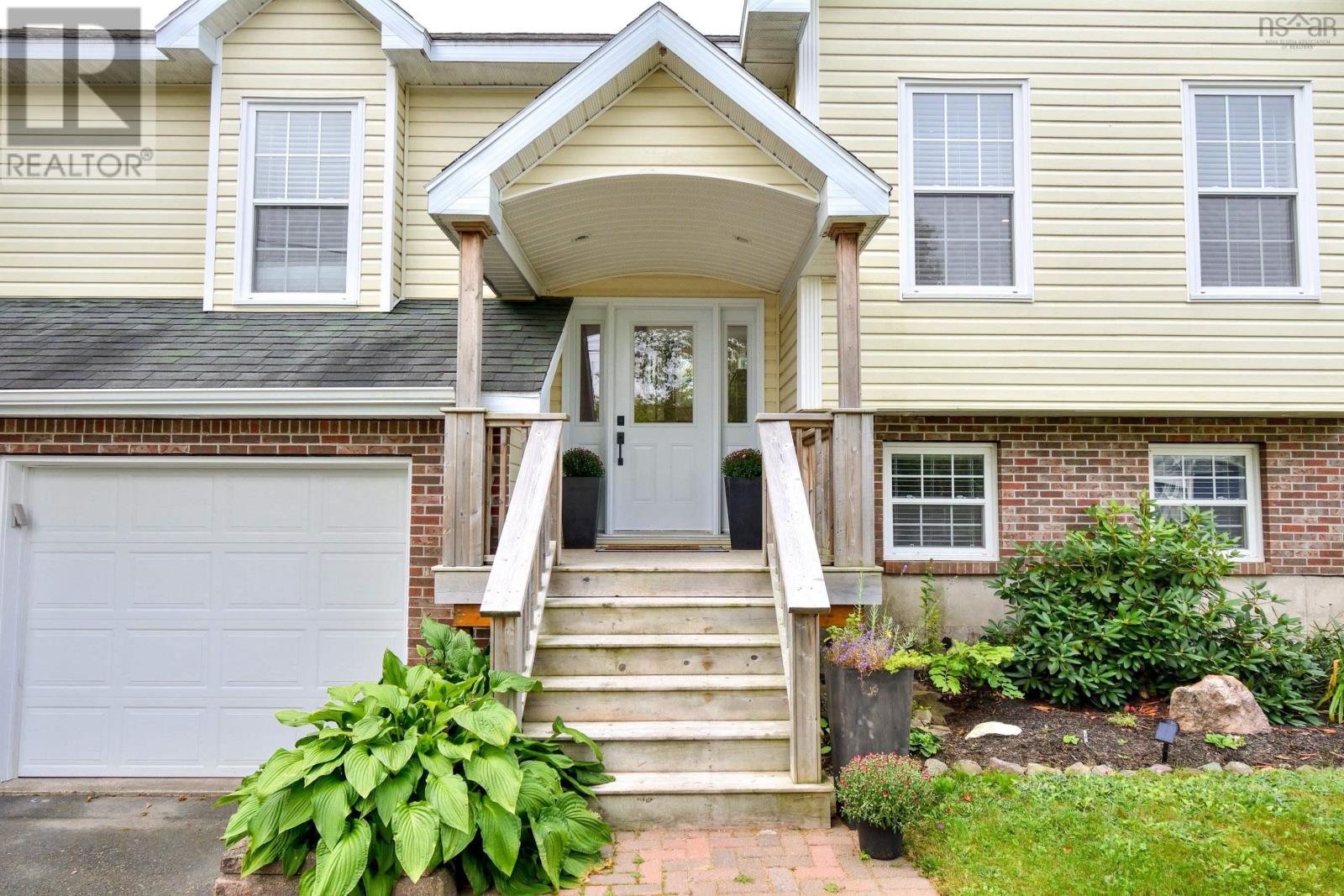 44 Ferndell Crescent, Sydney, Nova Scotia  B1S 3C6 - Photo 3 - 202601307