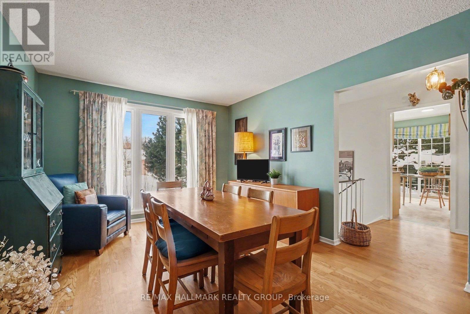 1044 Adley Road, Ottawa, Ontario  K1J 8B9 - Photo 10 - X12719814