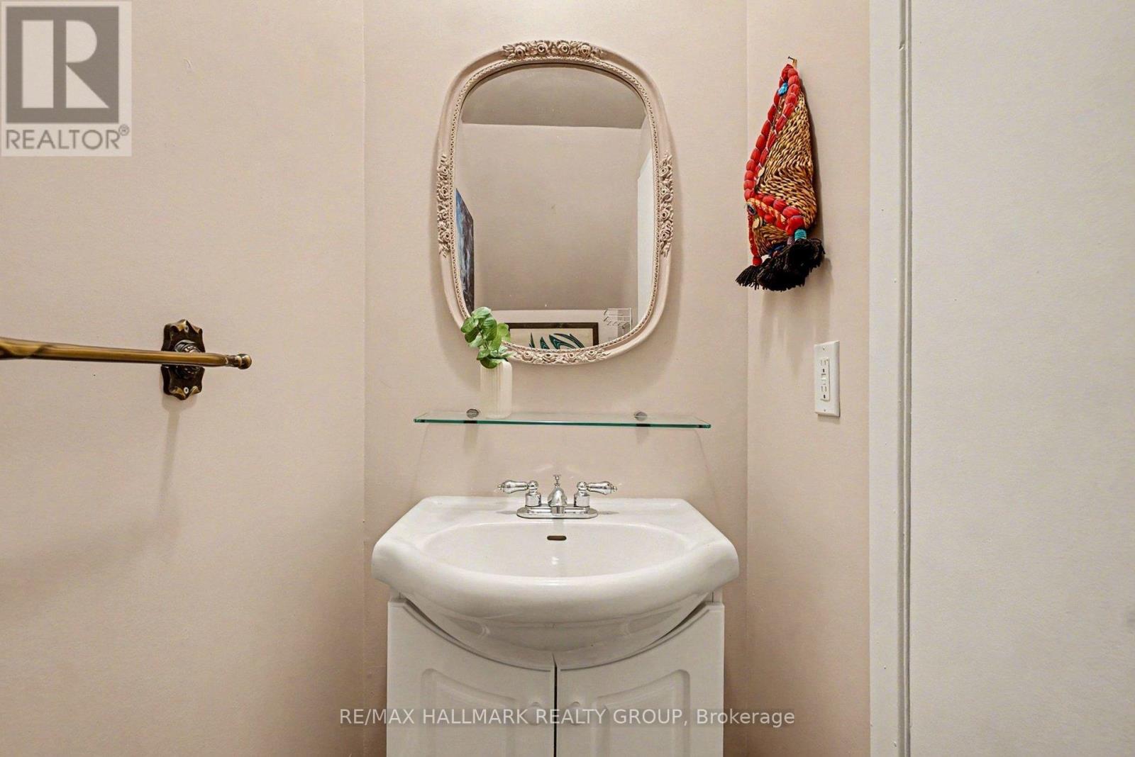 1044 Adley Road, Ottawa, Ontario  K1J 8B9 - Photo 26 - X12719814