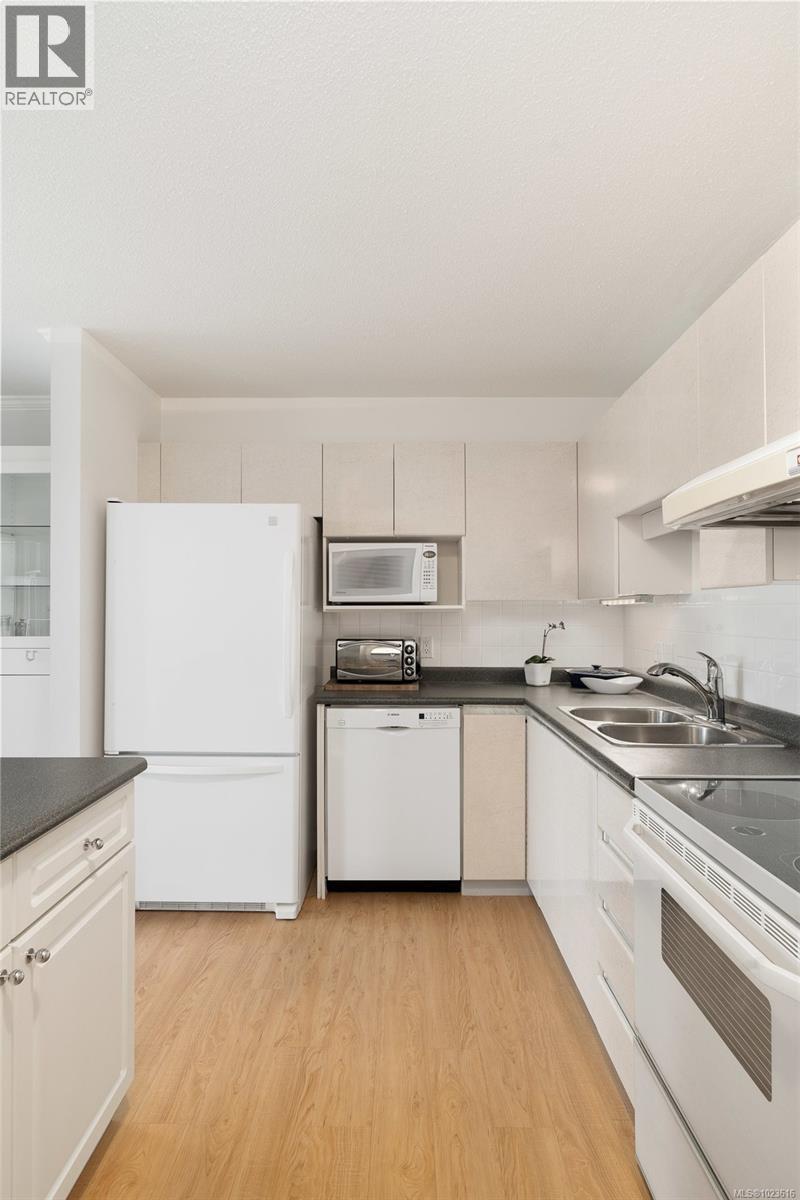 203 11 Cooperage Pl, Victoria, British Columbia  V9A 7J8 - Photo 18 - 1023616