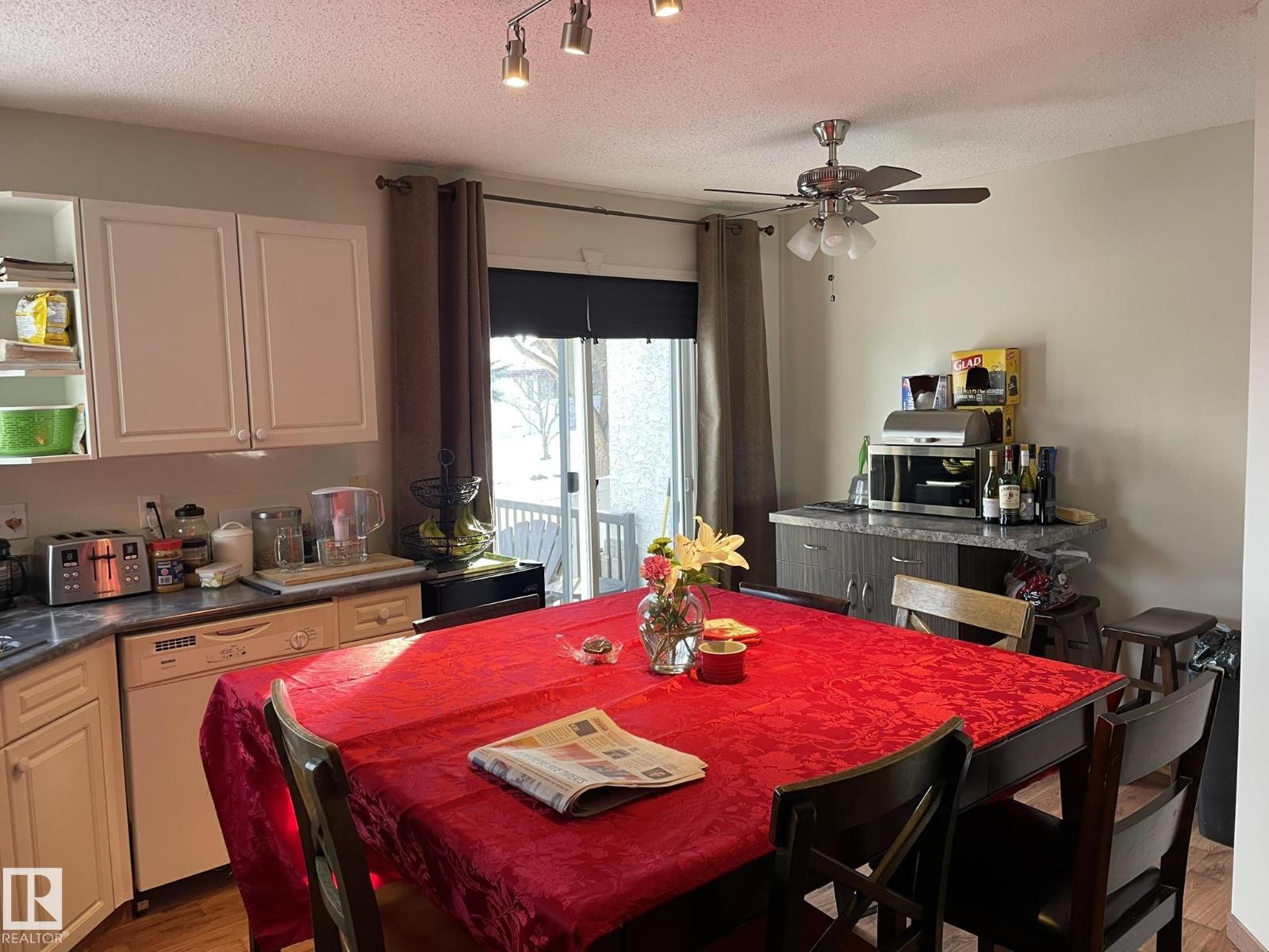 #2 1295 Carter Crest Rd Nw, Edmonton, Alberta  T5R 2N6 - Photo 4 - E4470573