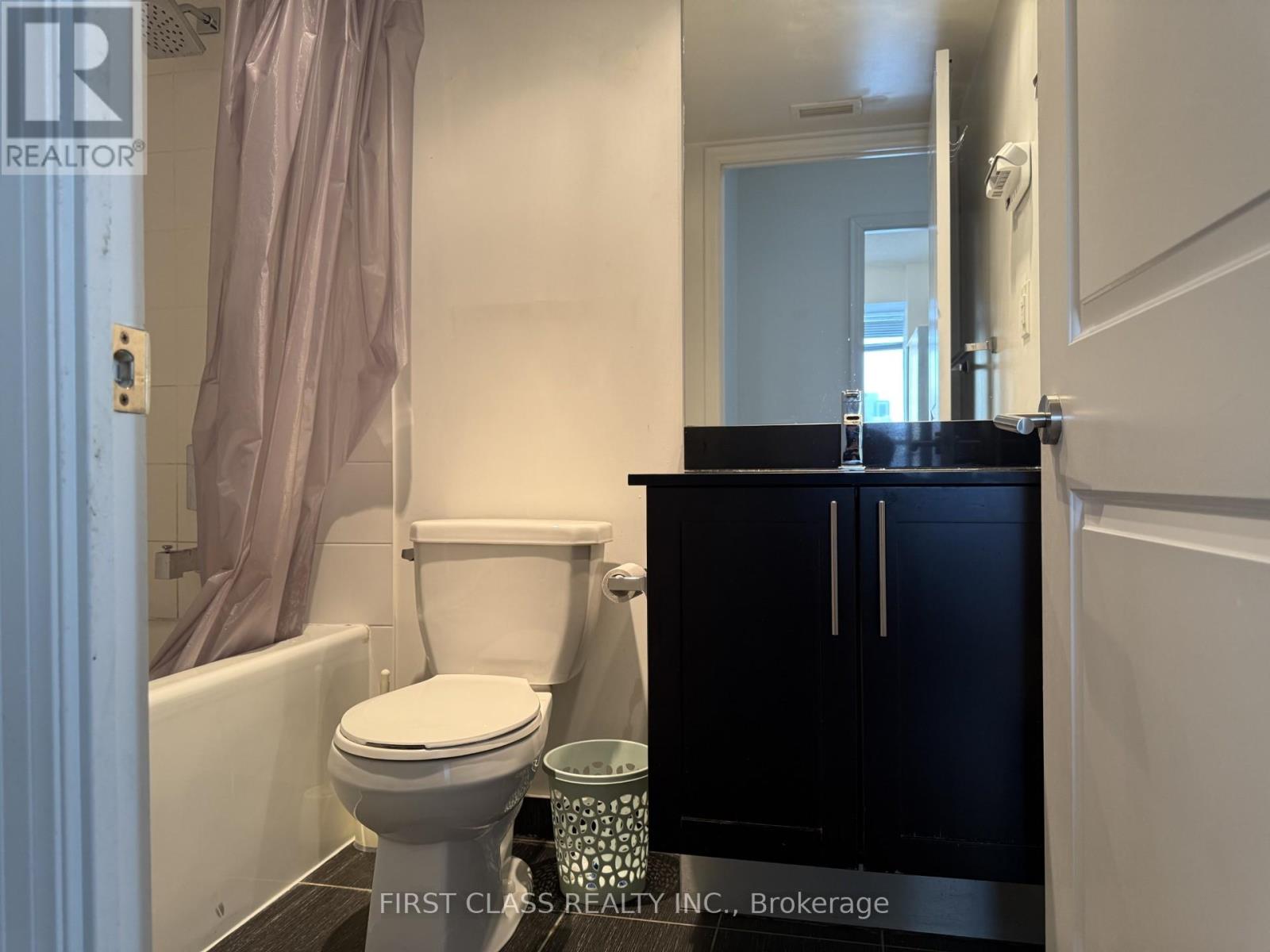 1018 - 400 Adelaide Street E, Toronto, Ontario  M5A 4S3 - Photo 24 - C12719804