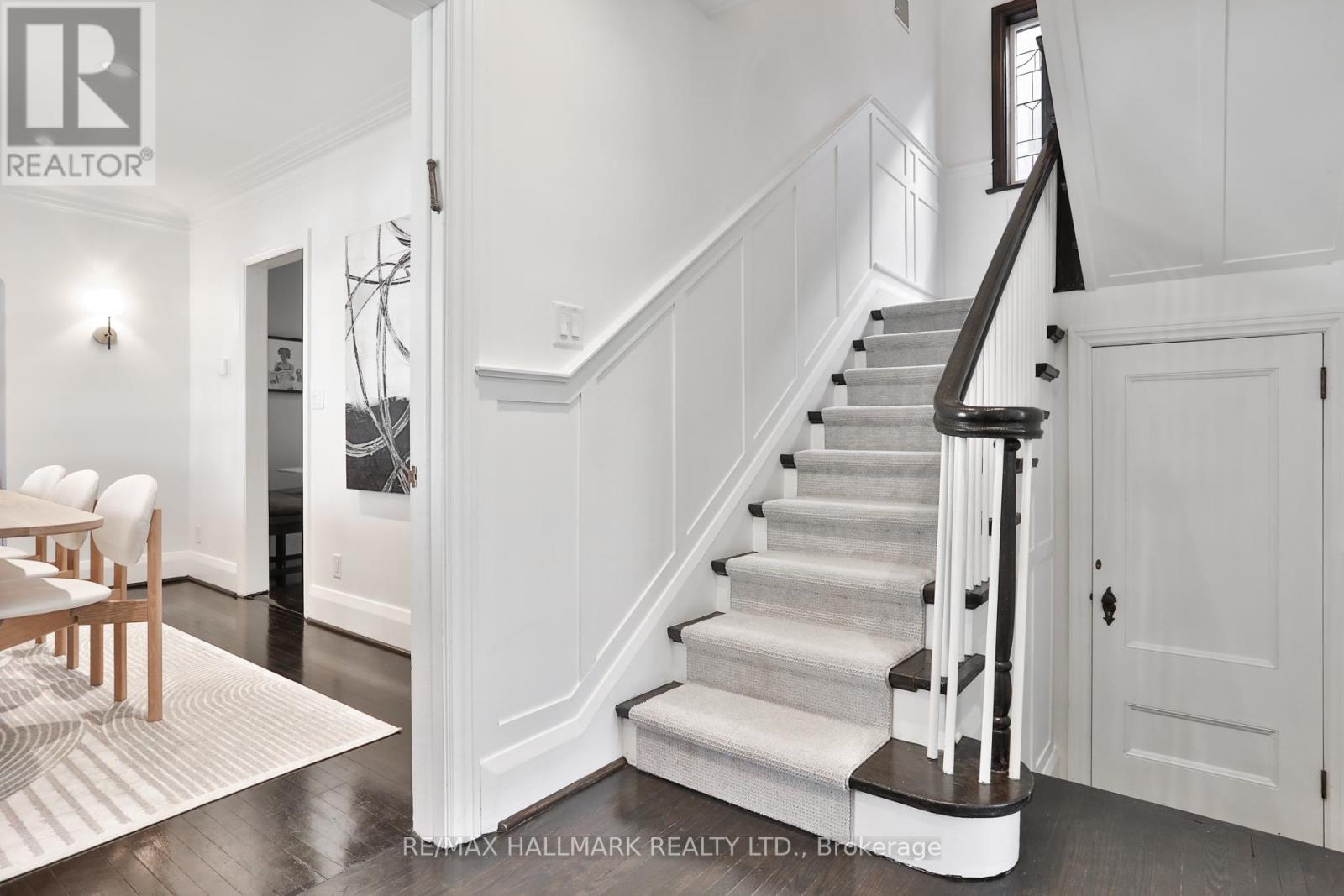 9 Glenarden Road, Toronto, Ontario  M6C 3J8 - Photo 15 - C12719834