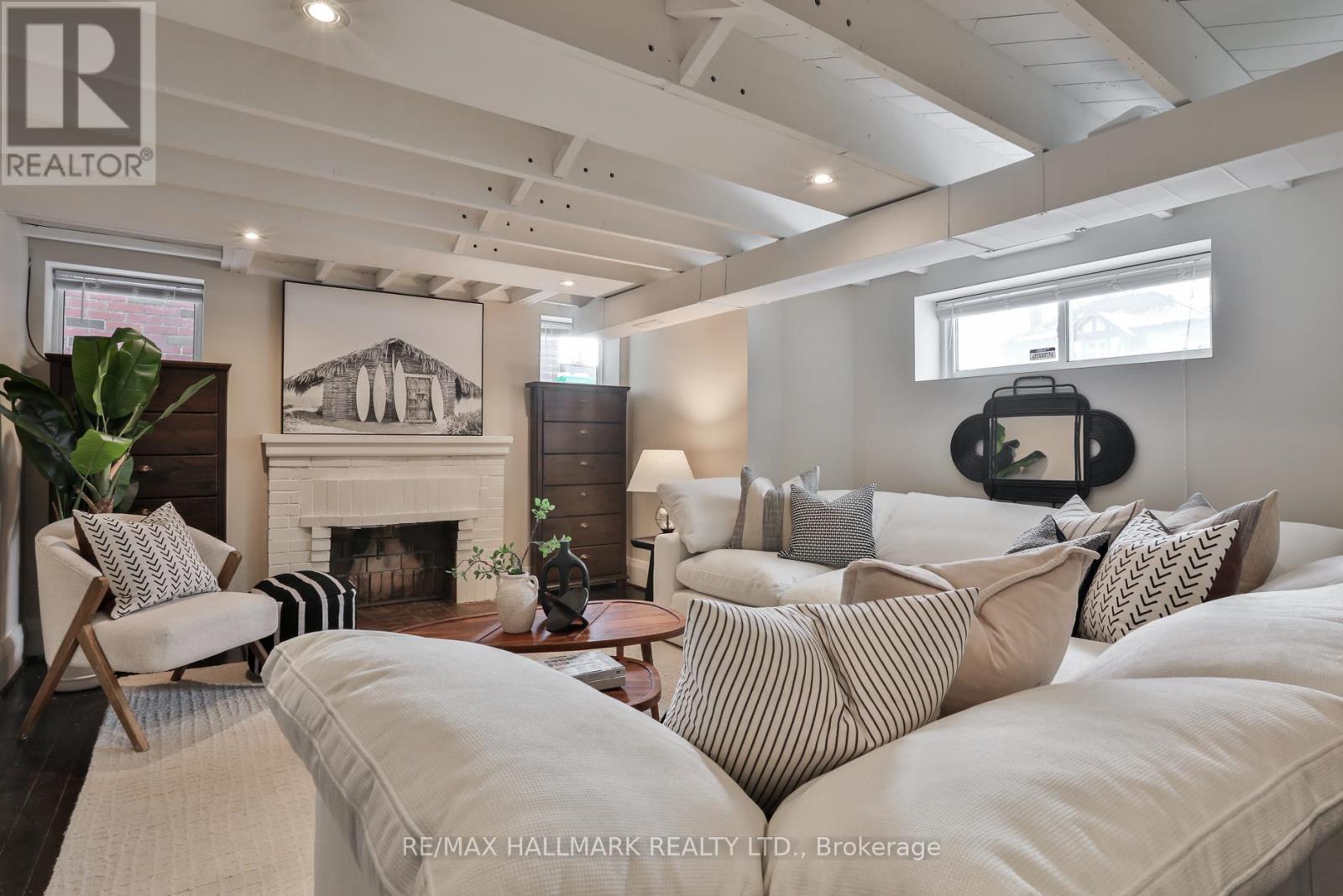 9 Glenarden Road, Toronto, Ontario  M6C 3J8 - Photo 28 - C12719834