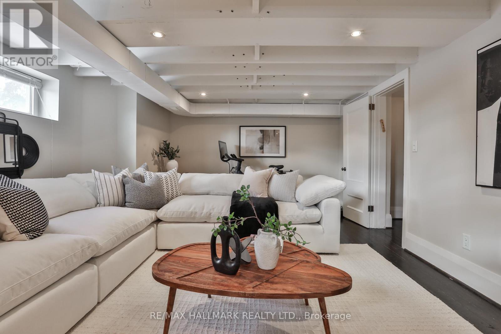 9 Glenarden Road, Toronto, Ontario  M6C 3J8 - Photo 29 - C12719834