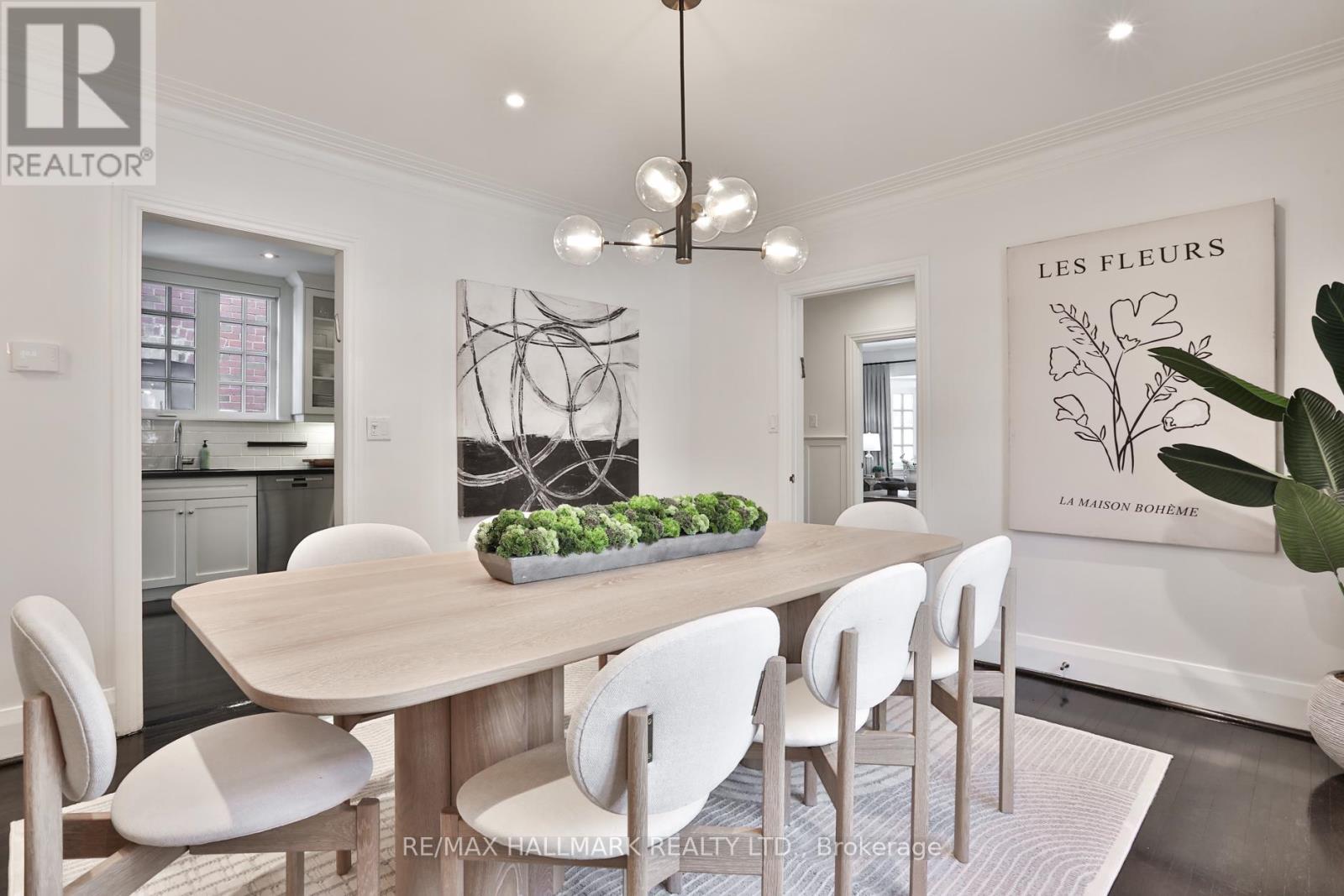 9 Glenarden Road, Toronto, Ontario  M6C 3J8 - Photo 6 - C12719834