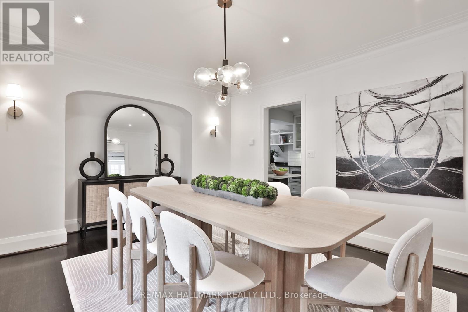 9 Glenarden Road, Toronto, Ontario  M6C 3J8 - Photo 7 - C12719834