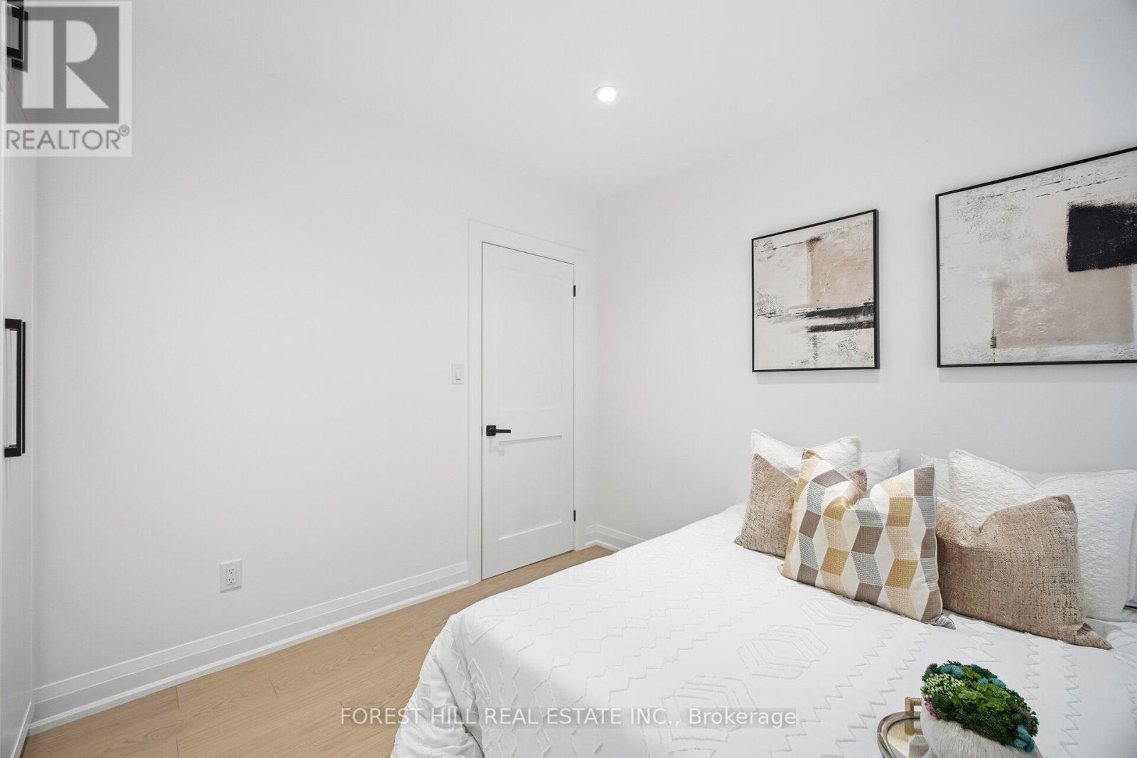 128 Duvernet Avenue, Toronto, Ontario  M4E 1V4 - Photo 14 - E12719808