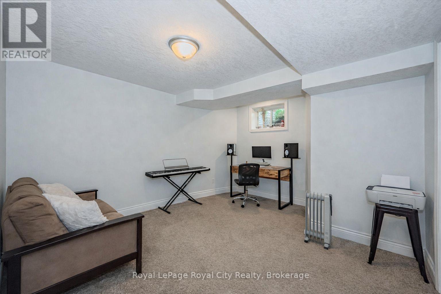 2 Oakridge Crescent, Guelph, Ontario N1L 1J1 - Photo 42 - X12714396