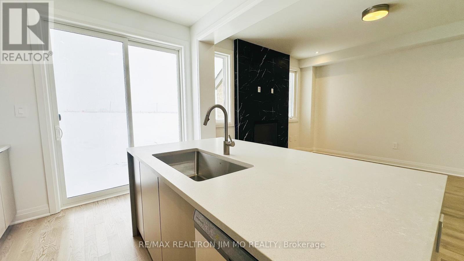 123 Leslie Richards Street, Markham, Ontario  L6C 3S9 - Photo 14 - N12719820