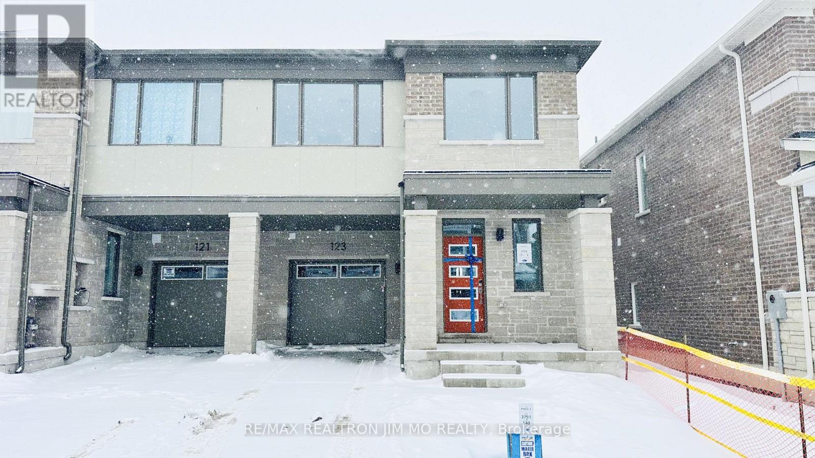 123 Leslie Richards Street, Markham, Ontario  L6C 3S9 - Photo 2 - N12719820