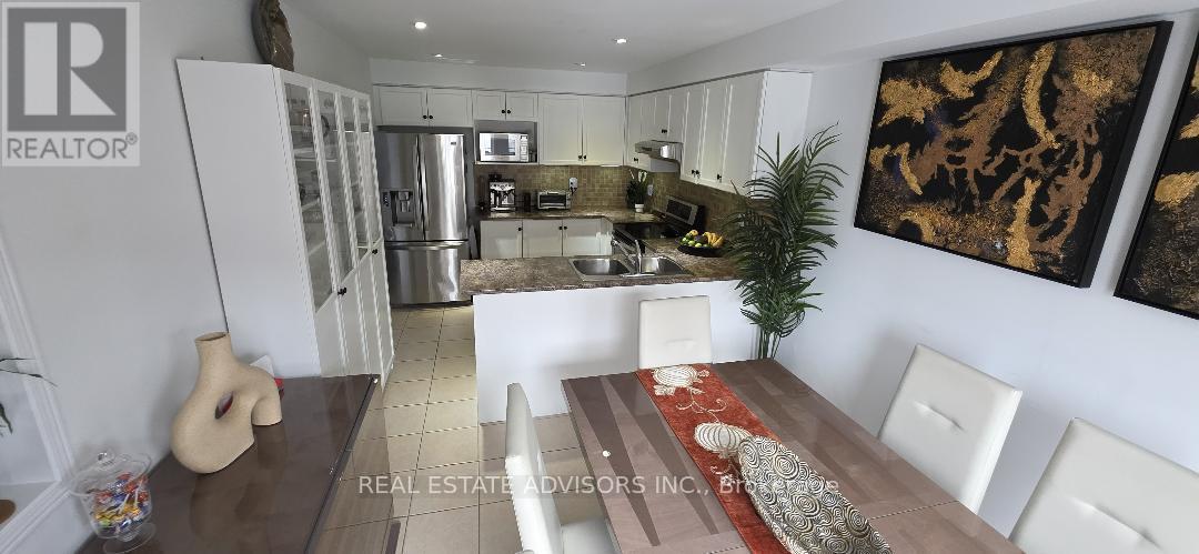 39 - 165 Fieldstone Drive, Vaughan, Ontario  L4L 9M2 - Photo 3 - N12719840