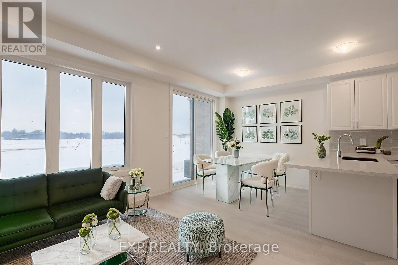 26 Stockholm Road, Barrie, Ontario  L9J 0L8 - Photo 3 - S12719810