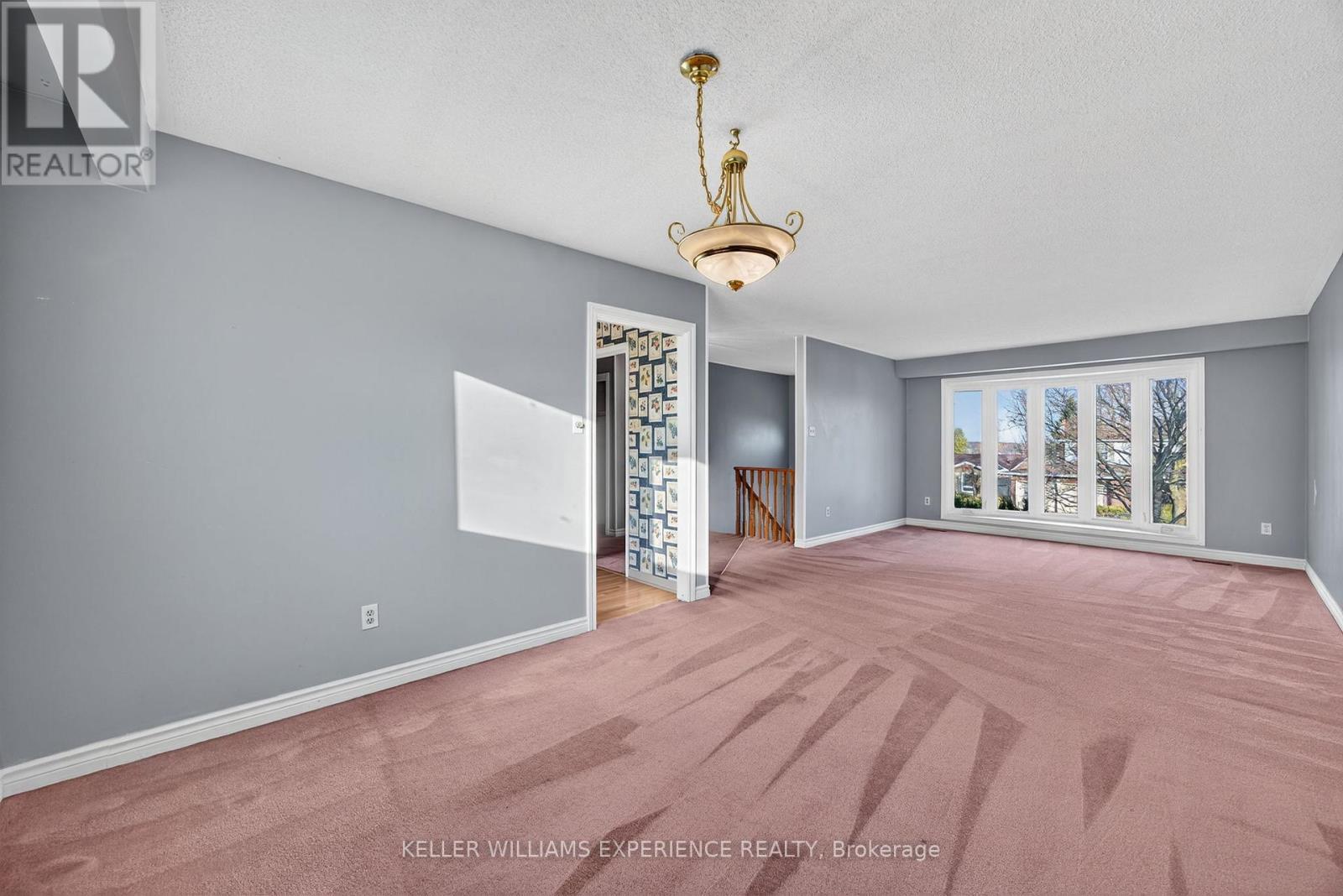 19 Debra Crescent, Barrie, Ontario  L4N 3T2 - Photo 11 - S12719832