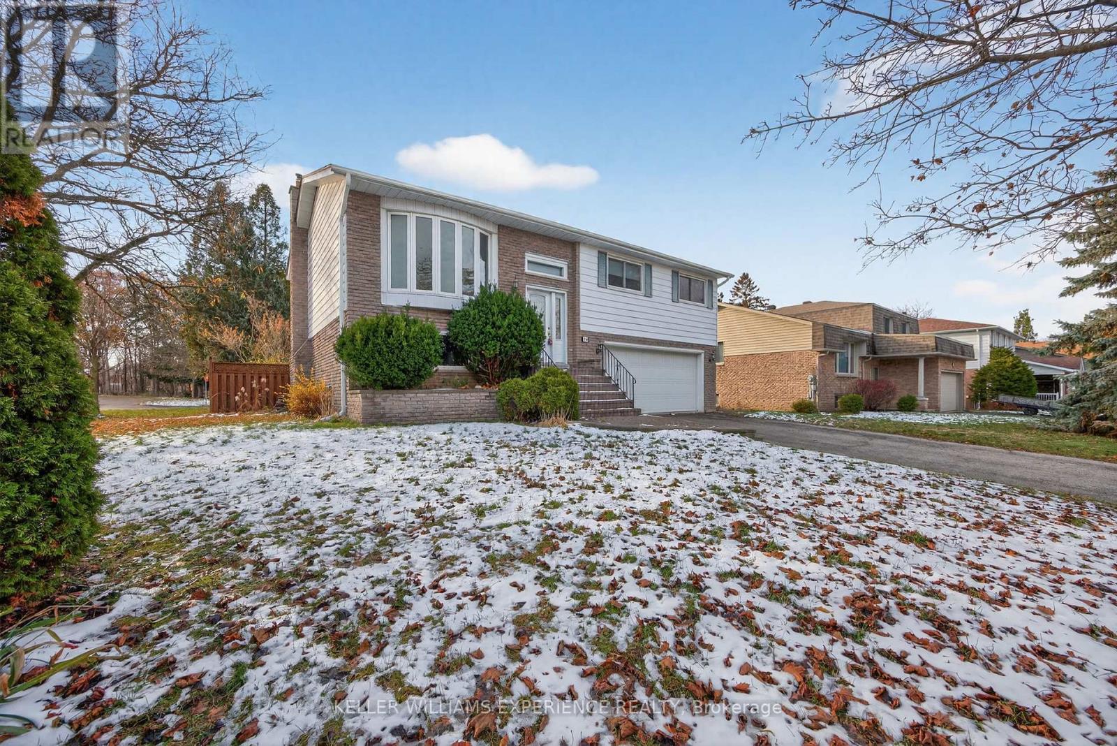 19 Debra Crescent, Barrie, Ontario  L4N 3T2 - Photo 3 - S12719832