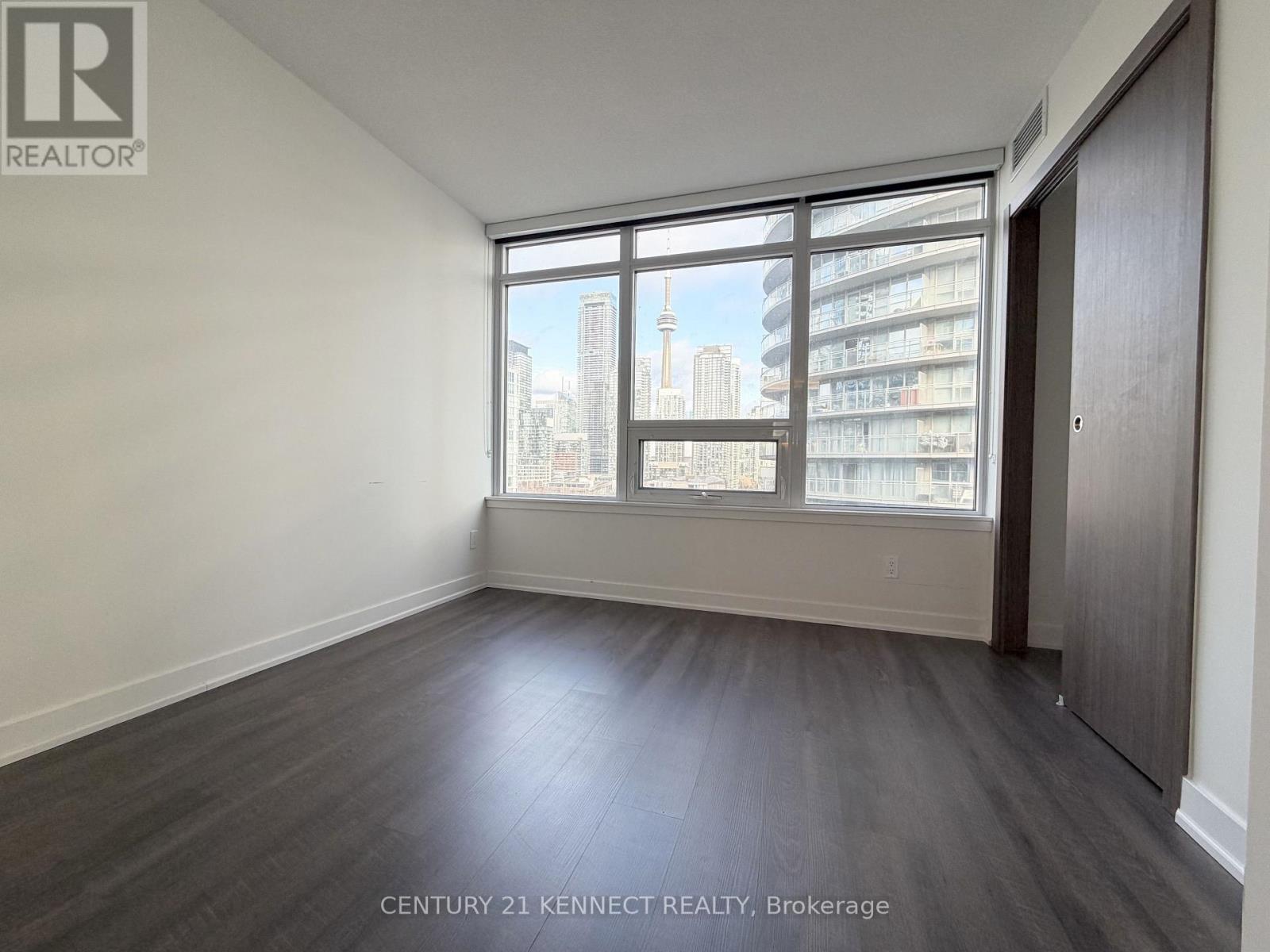 1015 - 17 Bathurst Street, Toronto, Ontario  M5V 0N1 - Photo 9 - C12648440