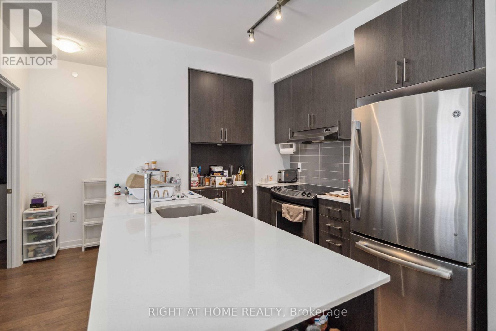 811 - 2560 Eglinton Avenue W, Mississauga, Ontario  L5M 0Y3 - Photo 7 - W12719794