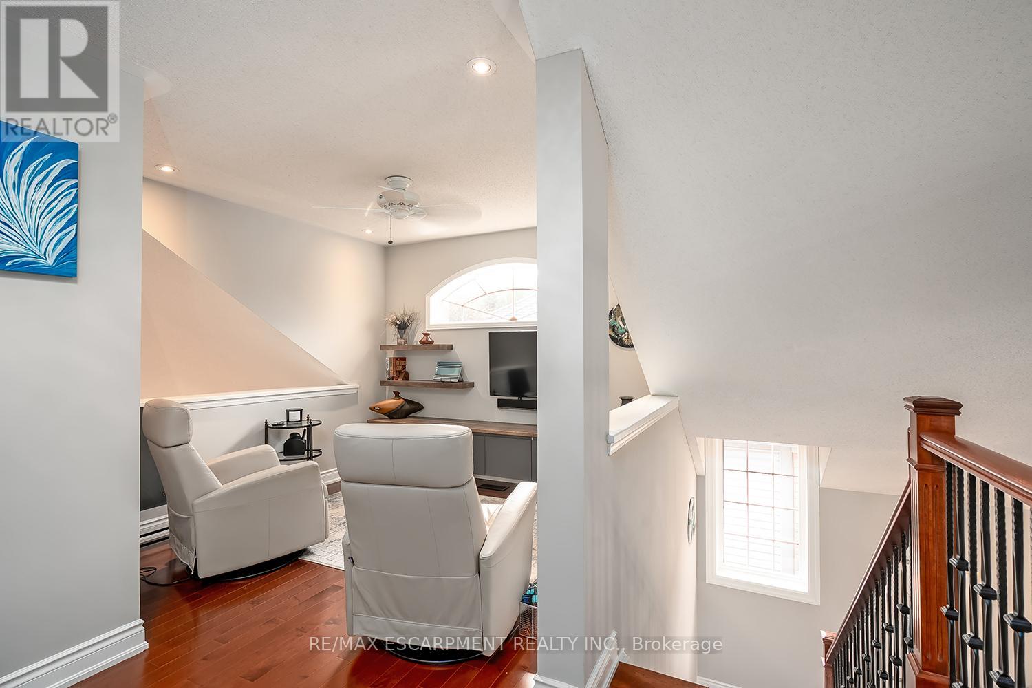 4304 Taywood Drive, Burlington, Ontario  L7M 4S7 - Photo 20 - W12719826