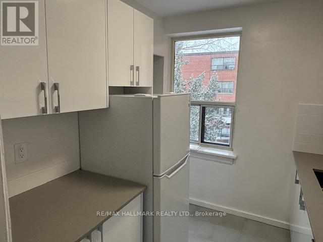 215 - 2 Newholm Road, Toronto, Ontario  M8Y 3M4 - Photo 5 - W12719842