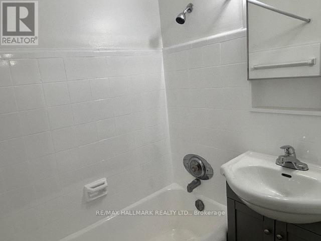 307 - 2 Newholm Road, Toronto, Ontario  M8Y 3M4 - Photo 11 - W12719844