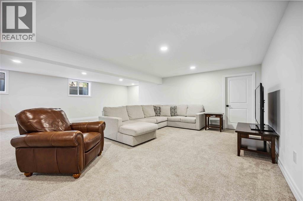 640 Sweetbay Crescent, Sarnia, Ontario  N7S 0B3 - Photo 18 - 26001647