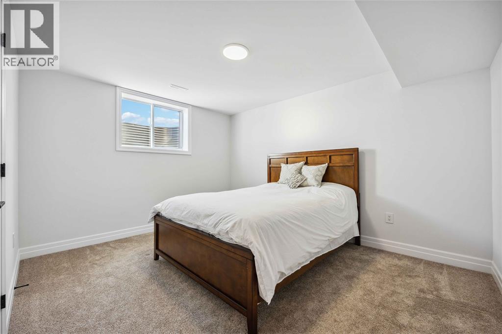 640 Sweetbay Crescent, Sarnia, Ontario  N7S 0B3 - Photo 19 - 26001647