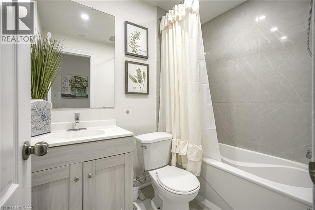 230 Mcanulty Boulevard, Hamilton, Ontario  L8H 3J1 - Photo 17 - 40788242