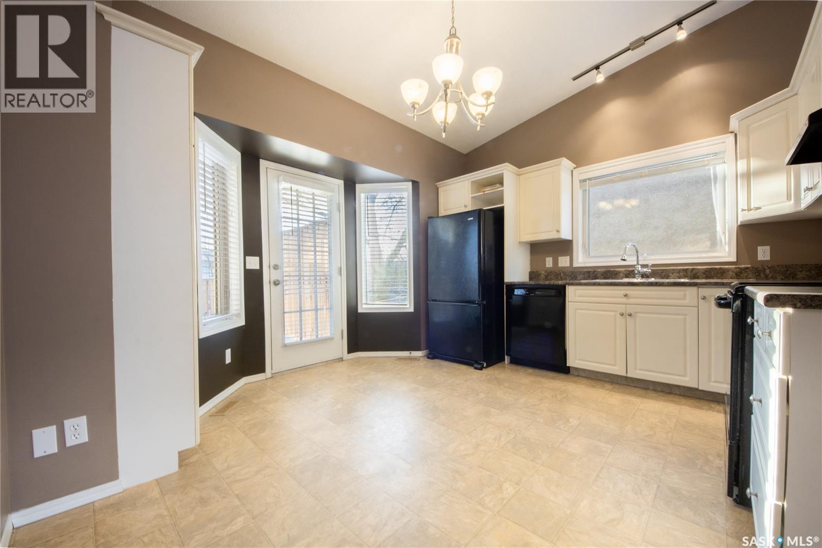 9 644 Heritage Lane, Saskatoon, Saskatchewan  S7H 5P8 - Photo 9 - SK024103