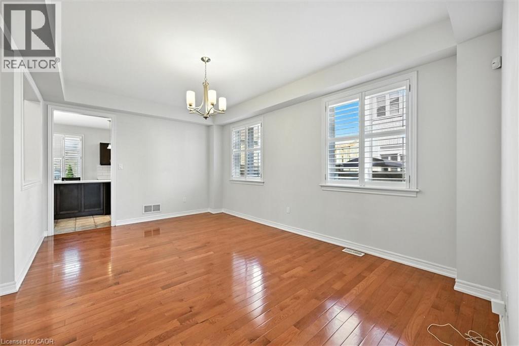 167 Alessio Drive, Hamilton, Ontario  L9B 0E9 - Photo 5 - 40795429